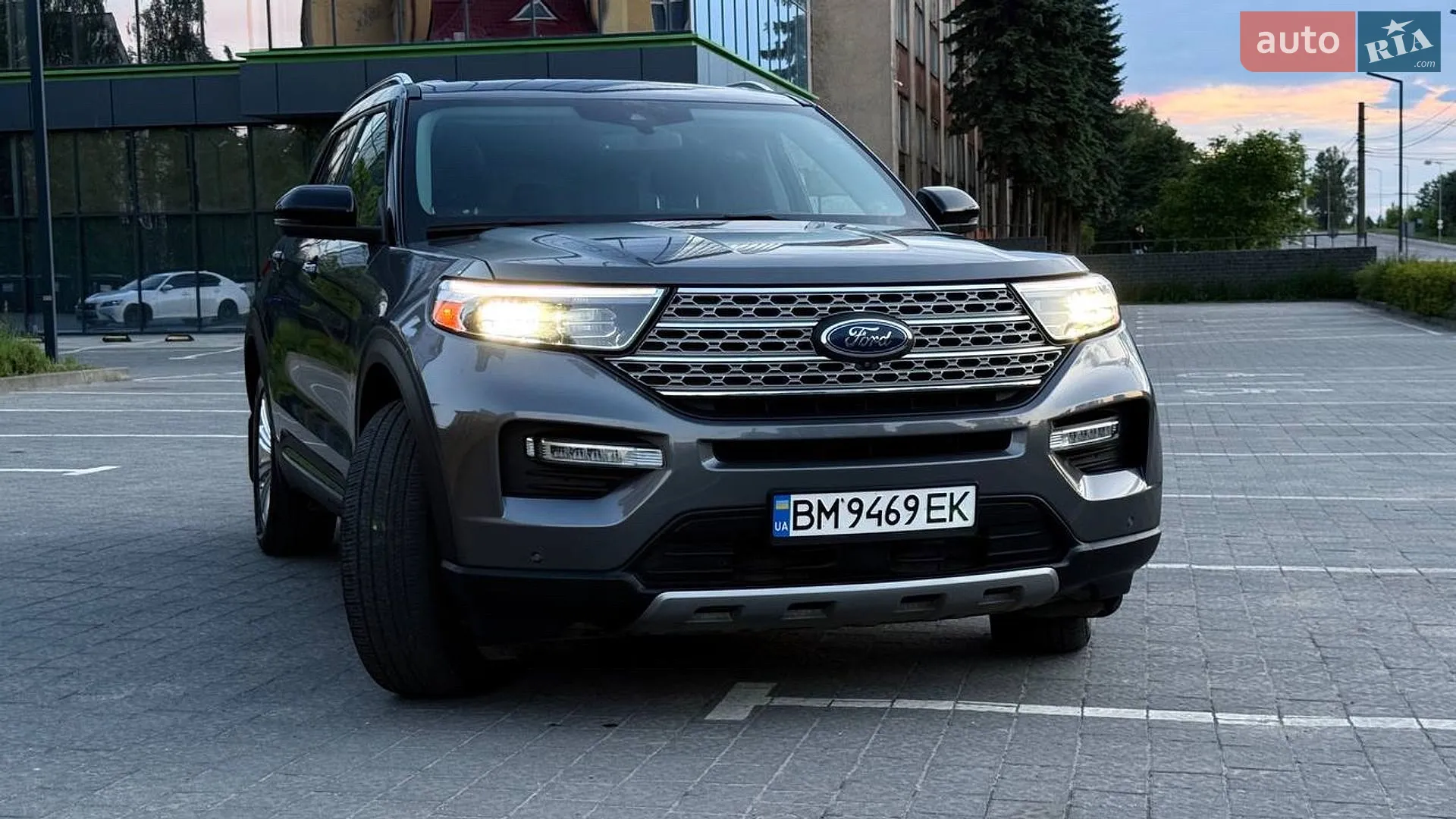 2021 Ford Explorer - мініатюра 3