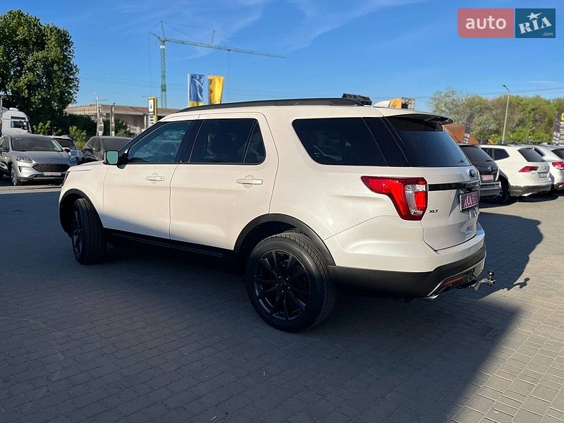 Внедорожник / Кроссовер Ford Explorer 2016 в Львове