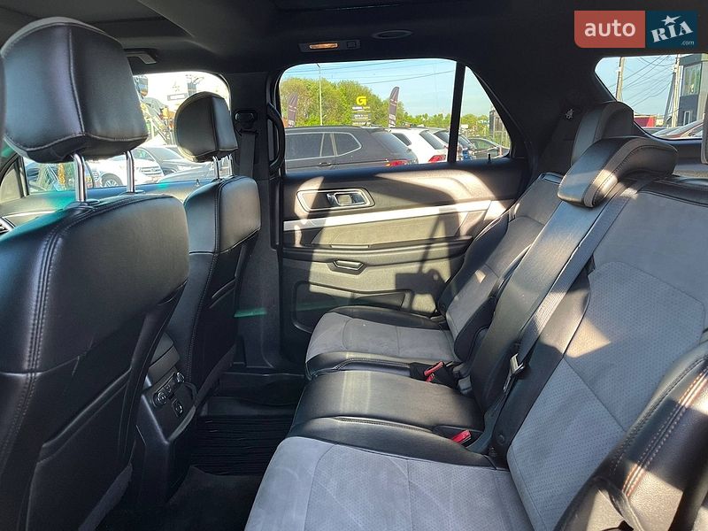 Внедорожник / Кроссовер Ford Explorer 2016 в Львове