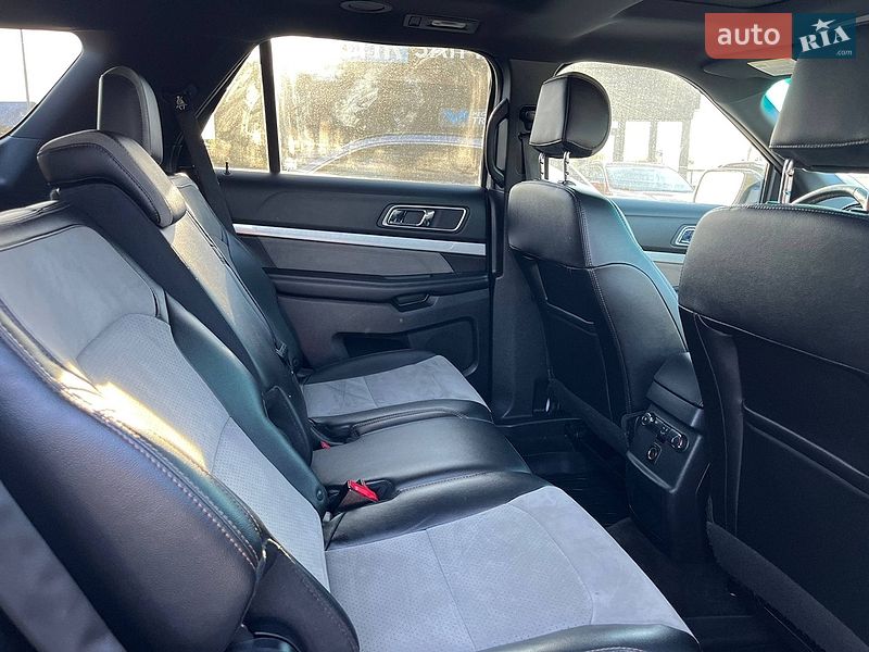 Внедорожник / Кроссовер Ford Explorer 2016 в Львове