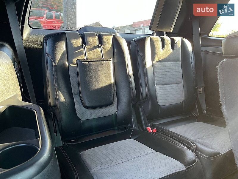 Внедорожник / Кроссовер Ford Explorer 2016 в Львове