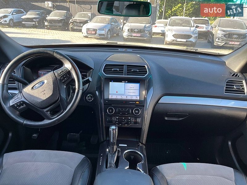 Внедорожник / Кроссовер Ford Explorer 2016 в Львове