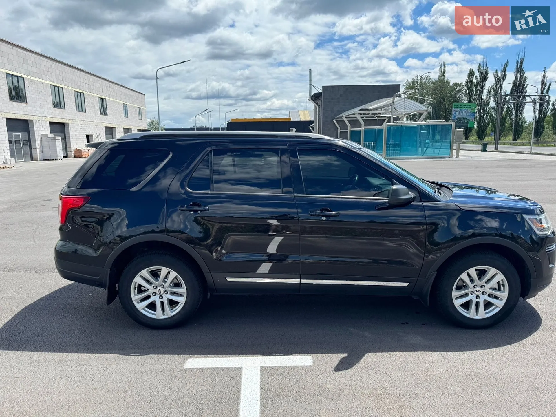 2018 Ford Explorer - мініатюра 13