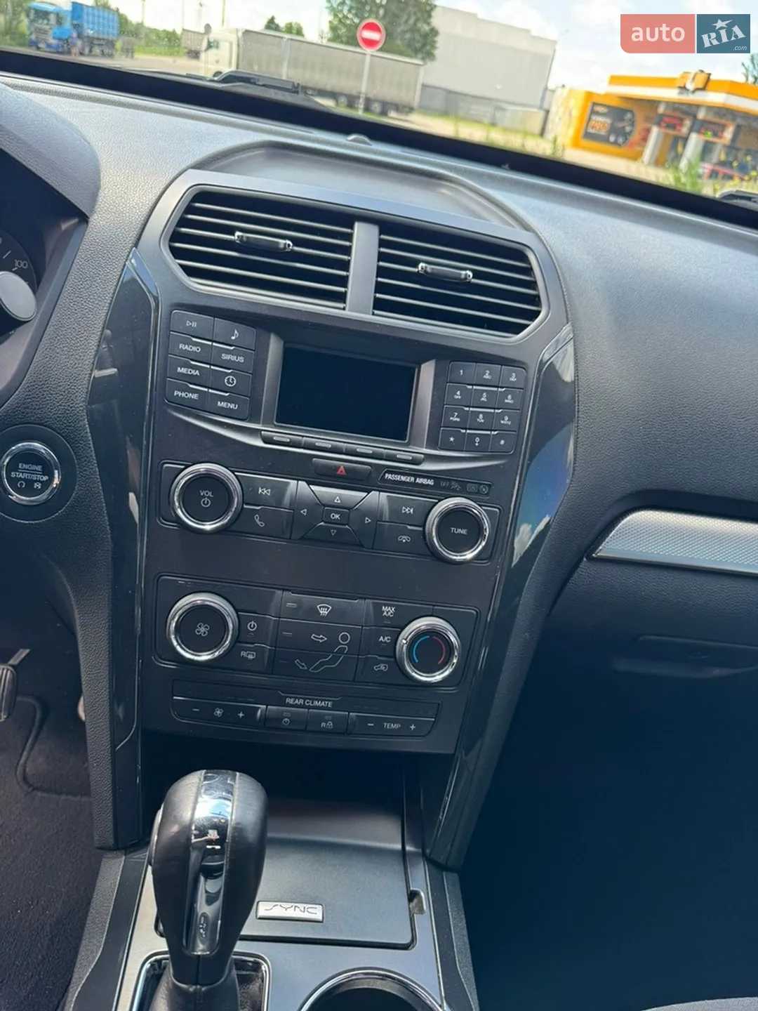 2018 Ford Explorer - мініатюра 19
