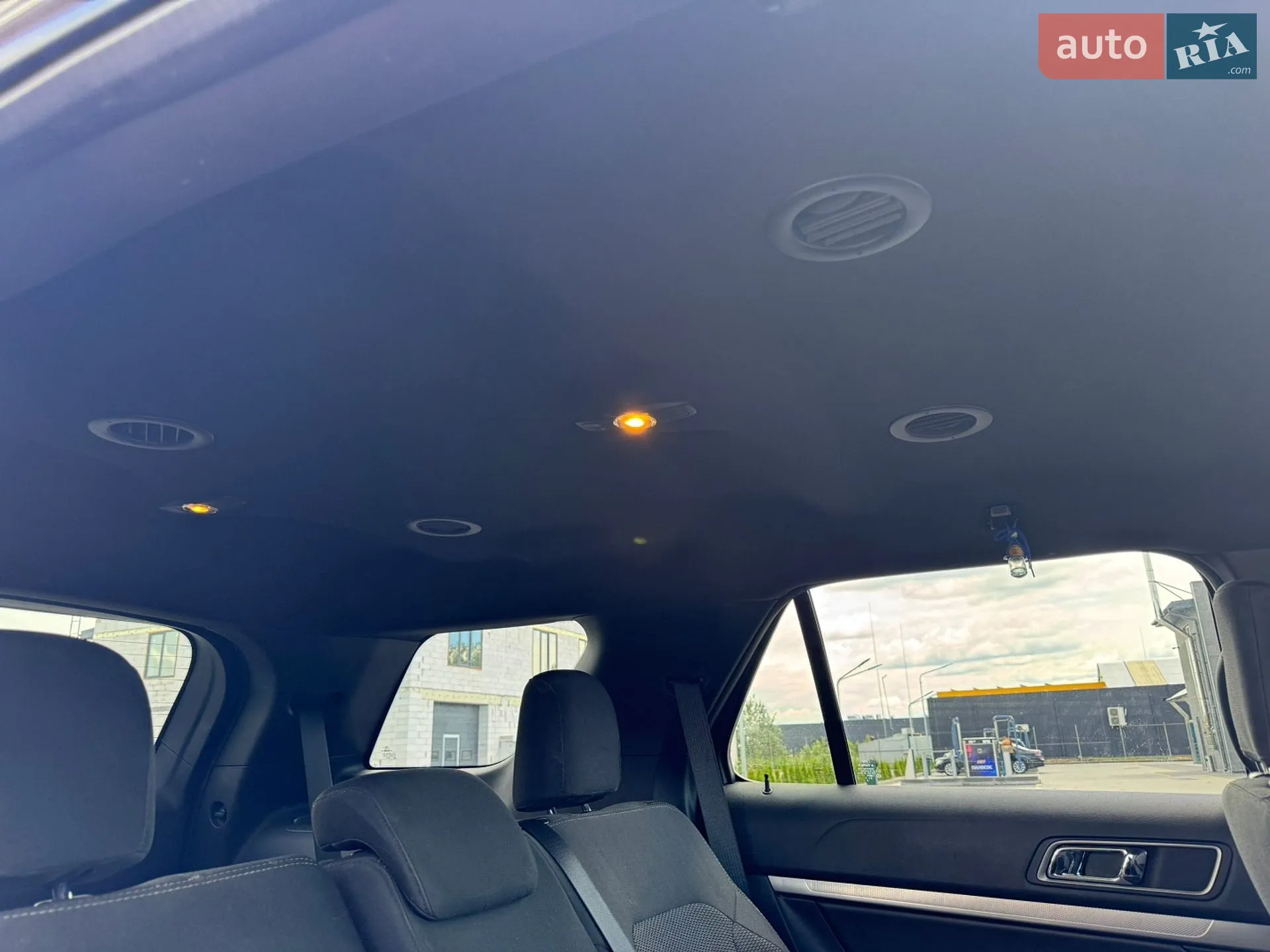 2018 Ford Explorer - мініатюра 31