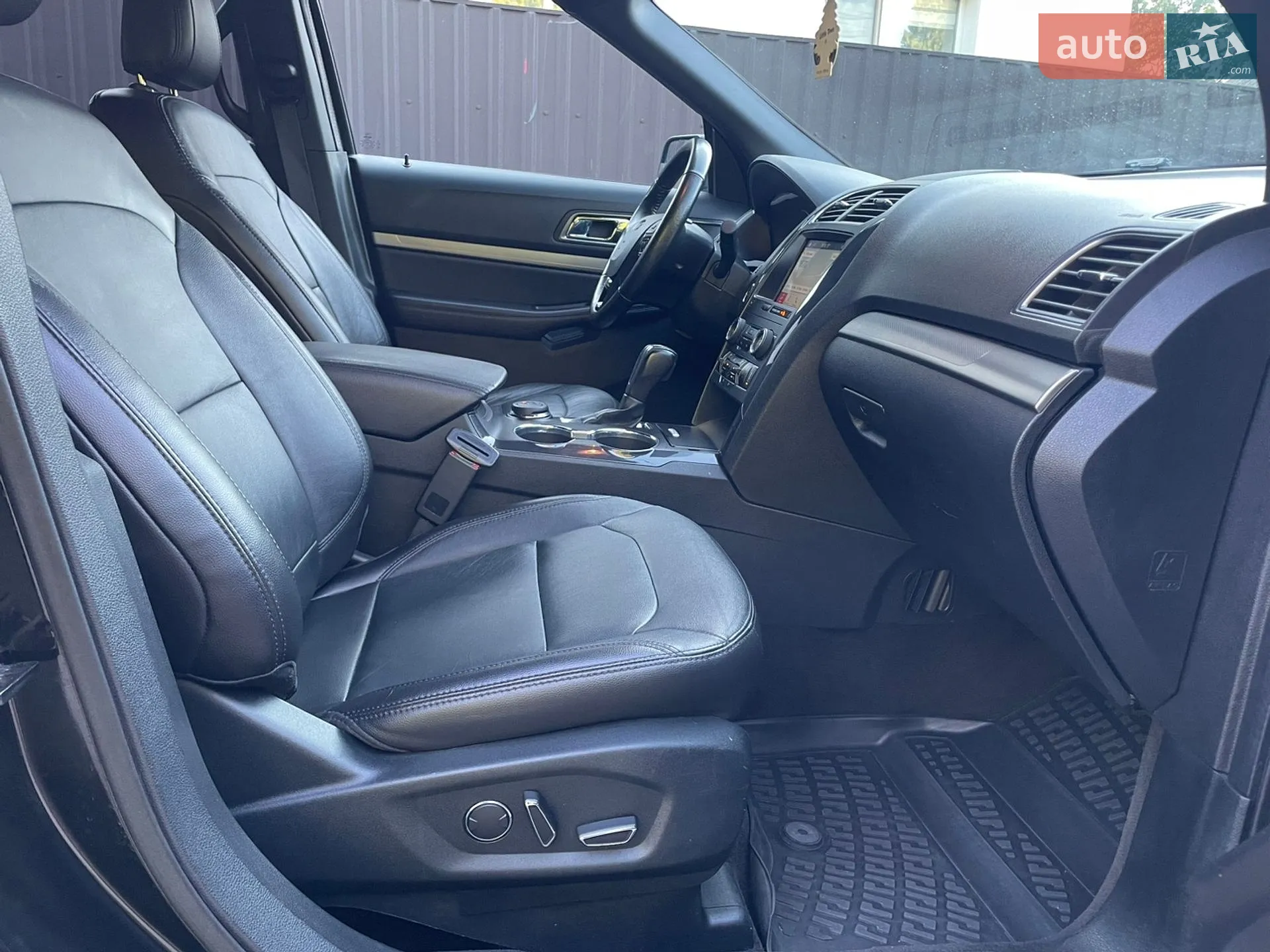 2018 Ford Explorer - мініатюра 54