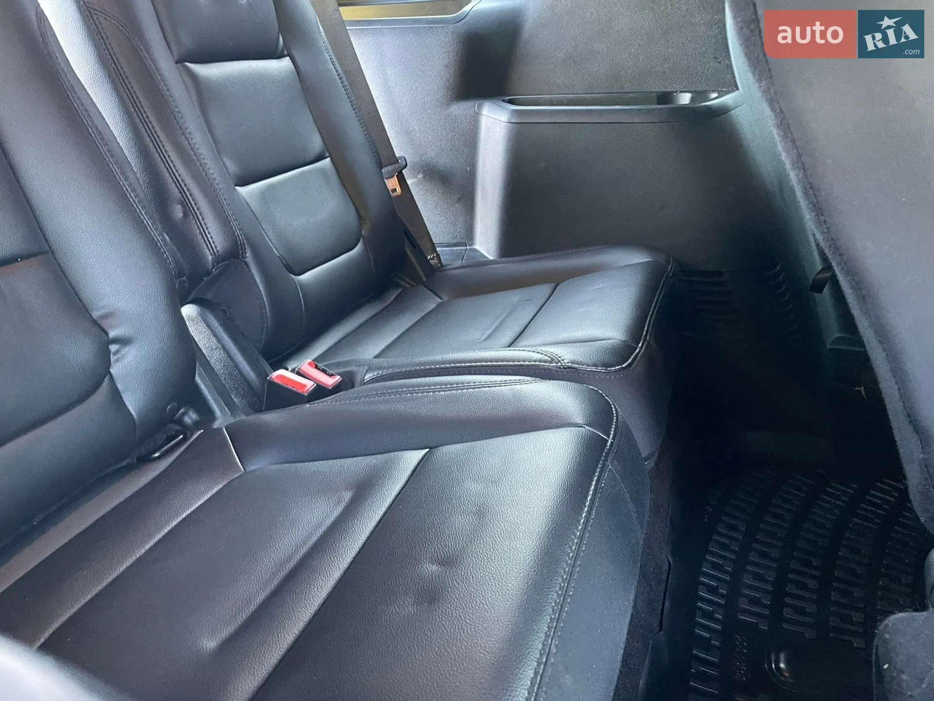 2018 Ford Explorer - мініатюра 90