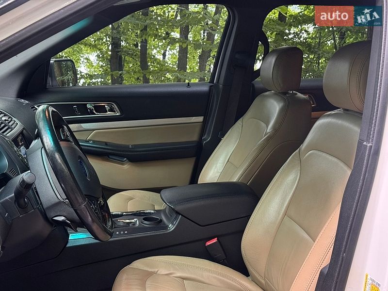 Внедорожник / Кроссовер Ford Explorer 2016 в Тернополе