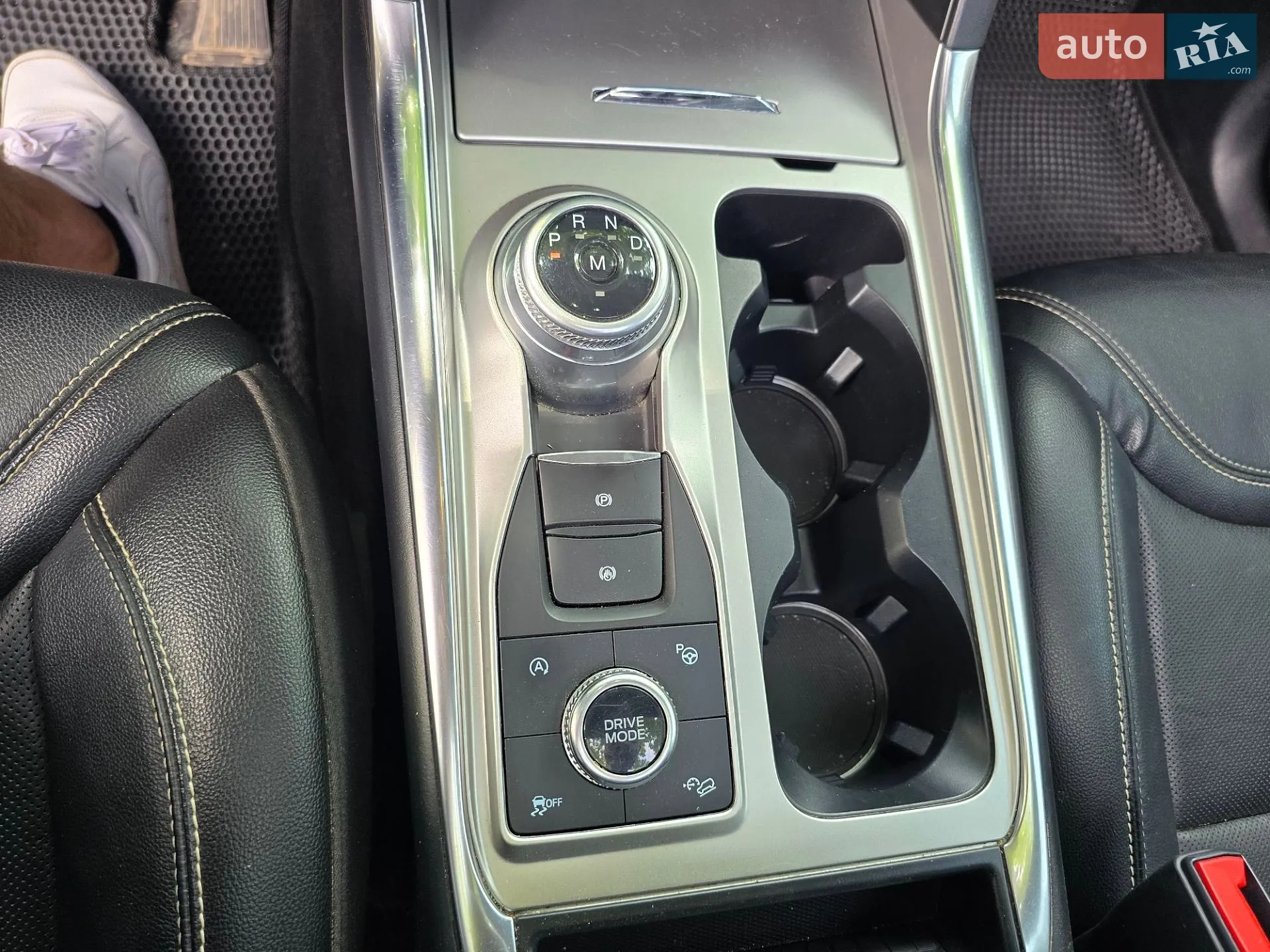 2020 Ford Explorer - мініатюра 23