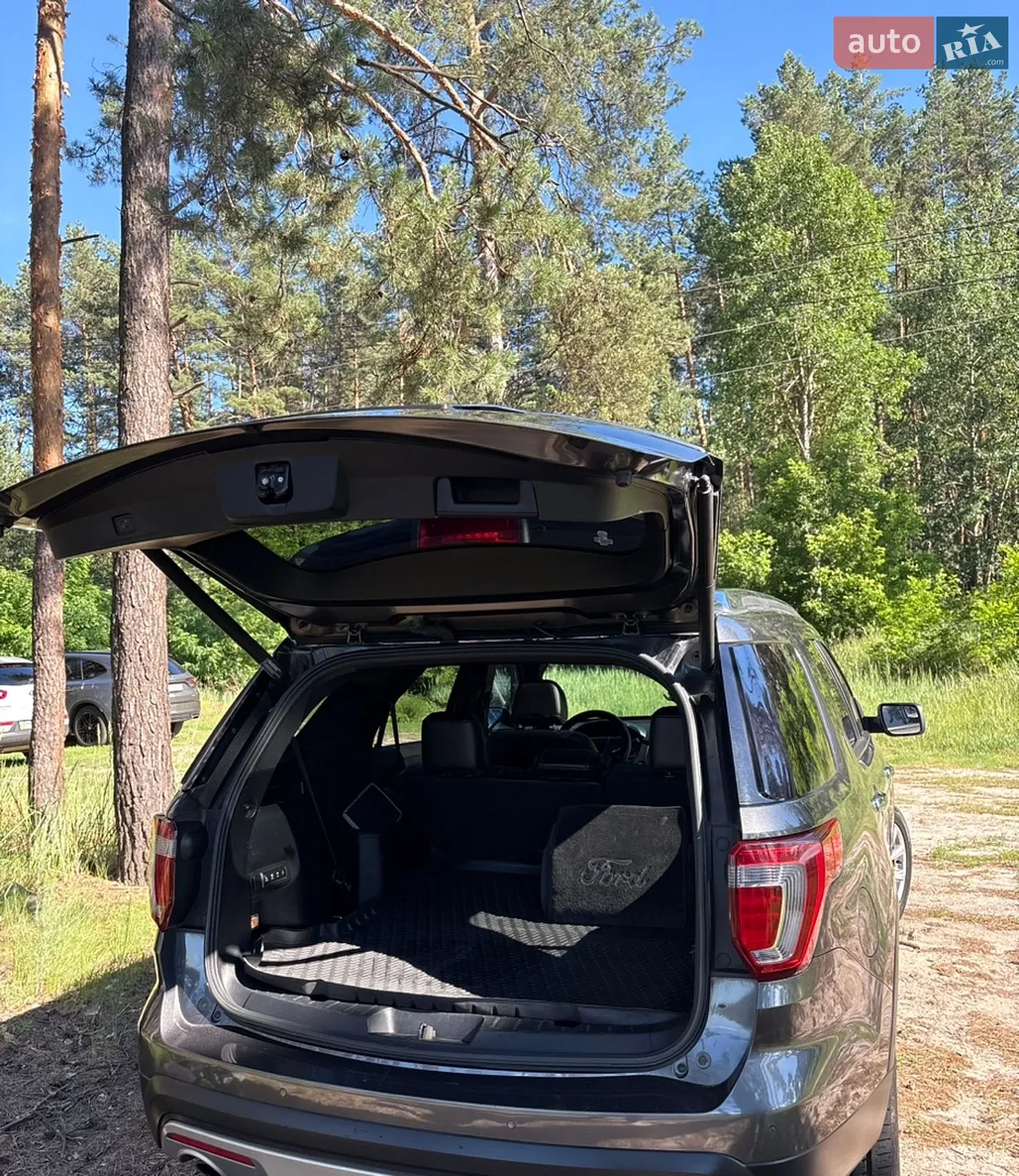 2017 Ford Explorer - мініатюра 2
