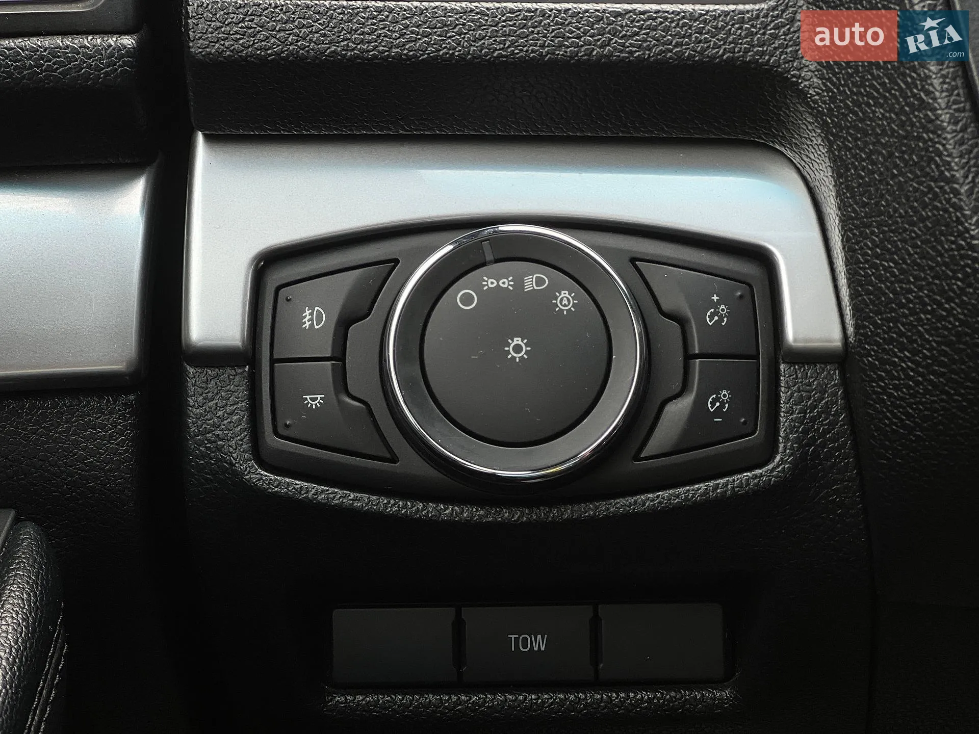 2015 Ford Explorer - мініатюра 19