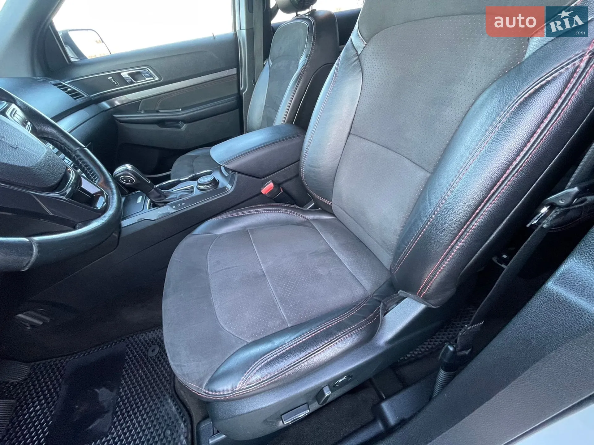 2018 Ford Explorer - мініатюра 58