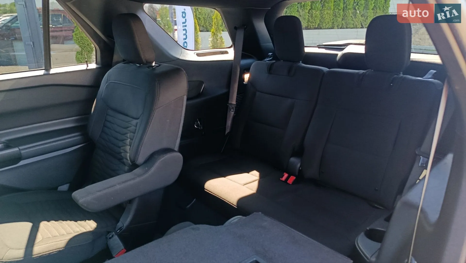 2020 Ford Explorer - мініатюра 15