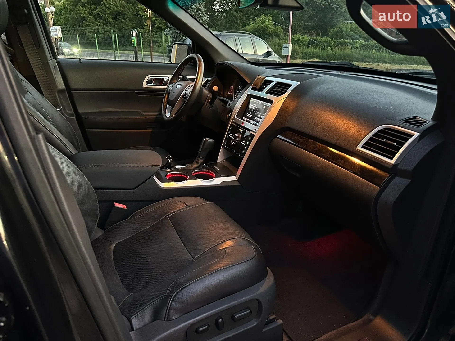 2012 Ford Explorer - мініатюра 33