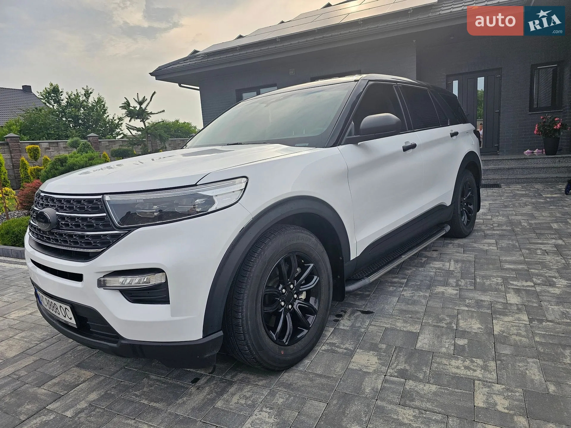 2021 Ford Explorer - мініатюра 4