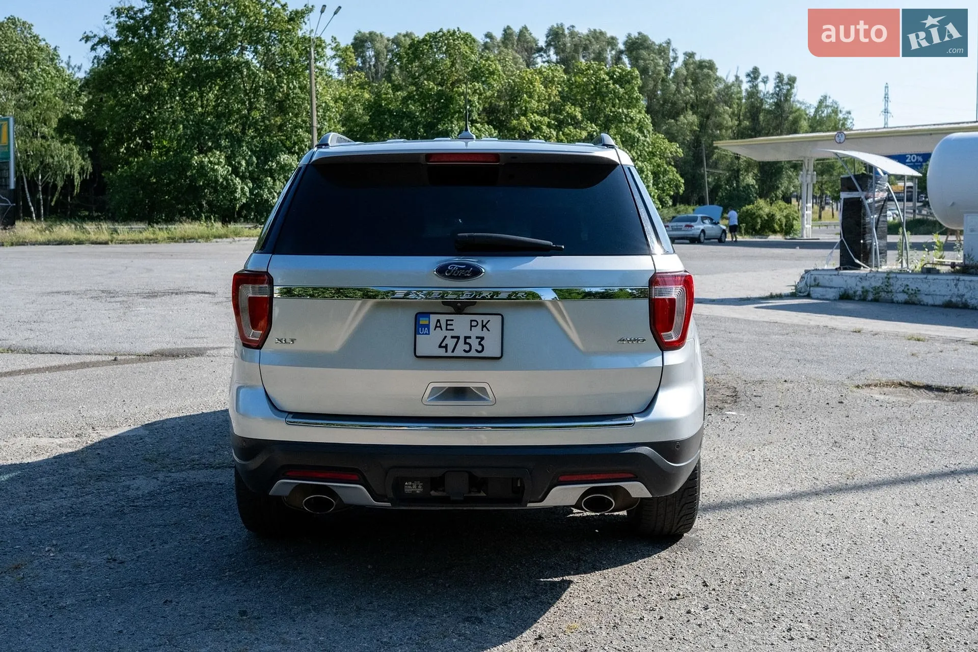 Ford Explorer 2017 VIN 1FM5K8D86JGA52977 фото оголошення 8 з 27