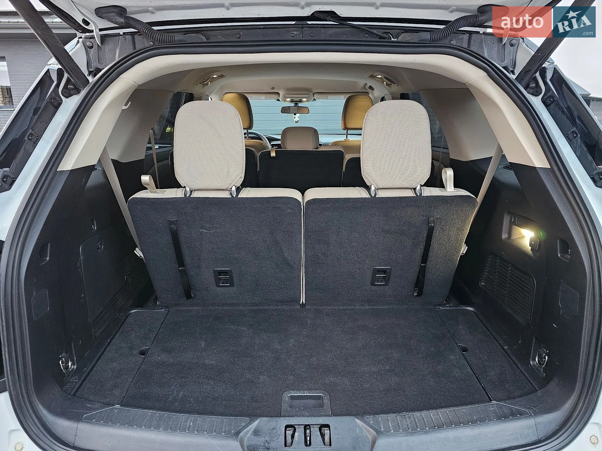 2021 Ford Explorer - мініатюра 22