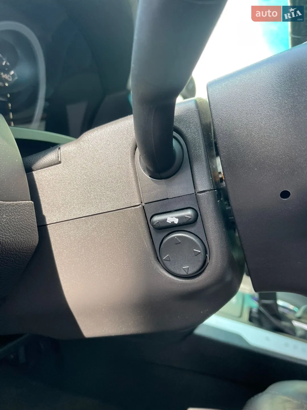 2014 Ford Explorer - мініатюра 19