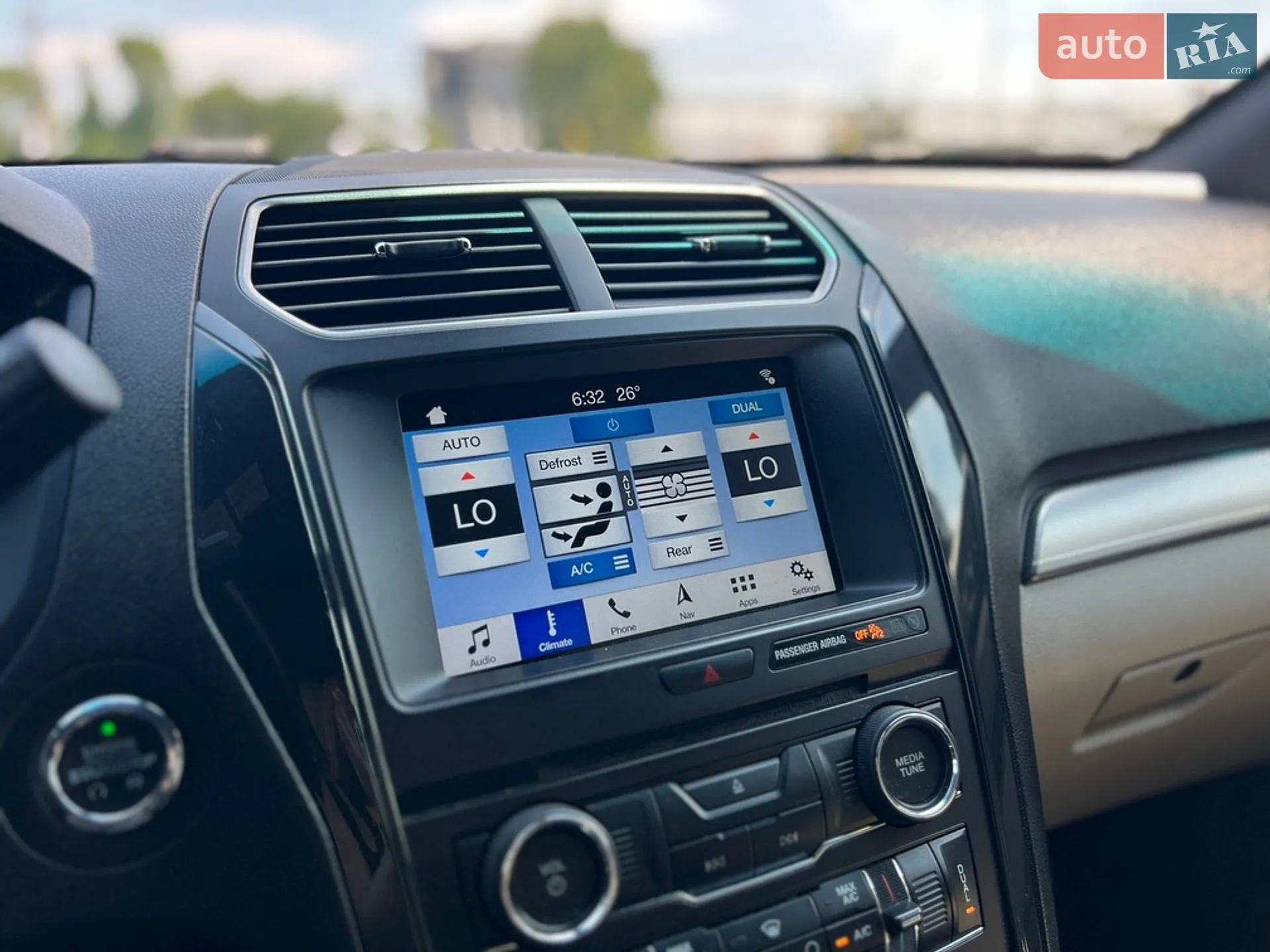 2018 Ford Explorer - мініатюра 17