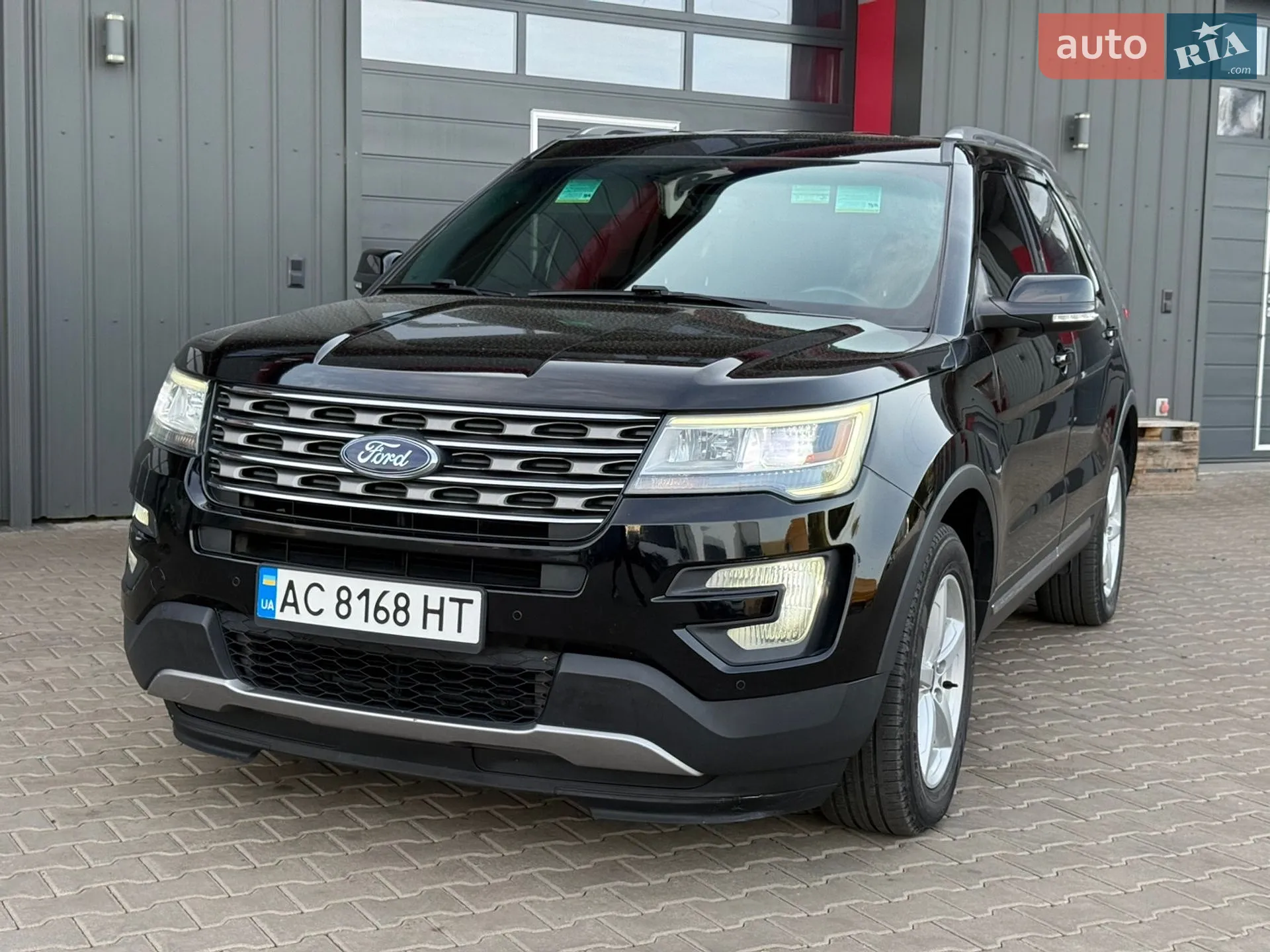 2016 Ford Explorer - мініатюра 18