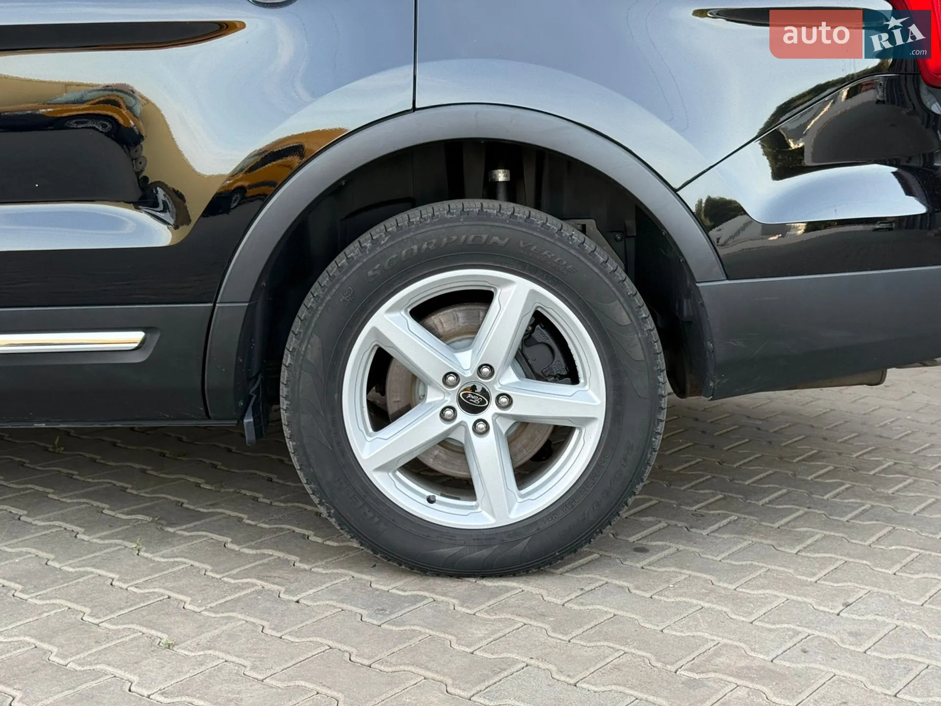 2016 Ford Explorer - мініатюра 26