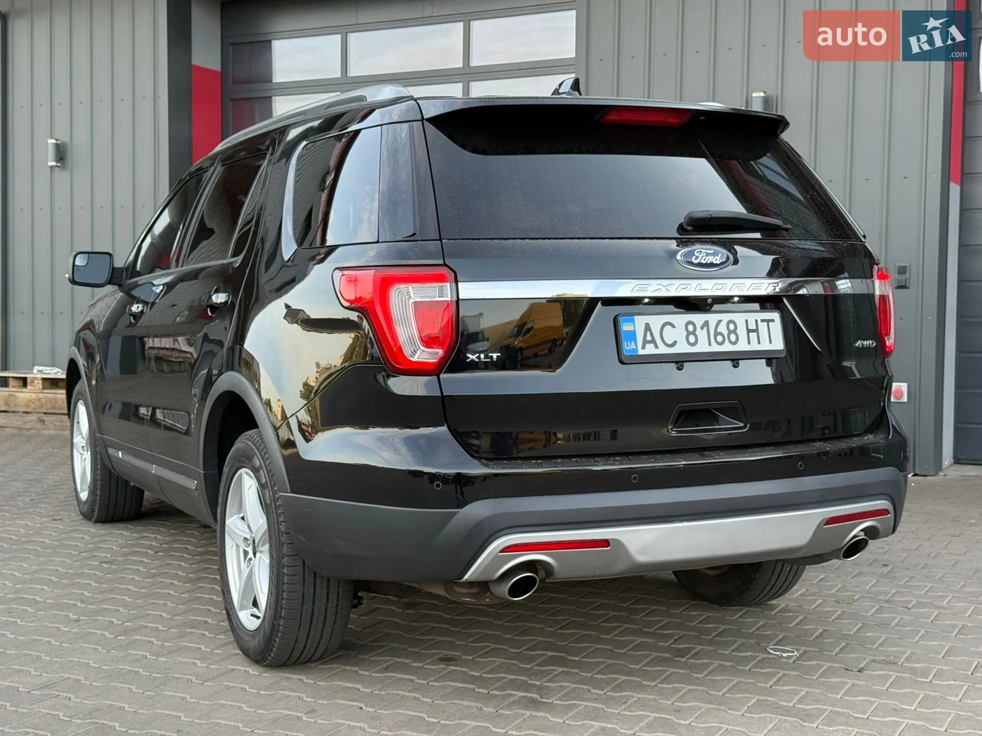 2016 Ford Explorer - мініатюра 32