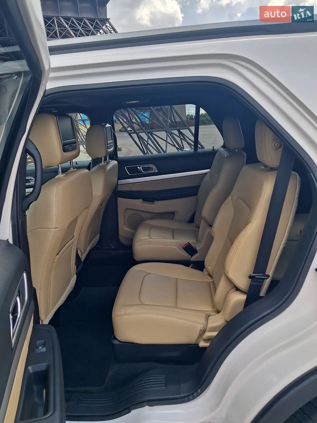 2017 Ford Explorer - мініатюра 11