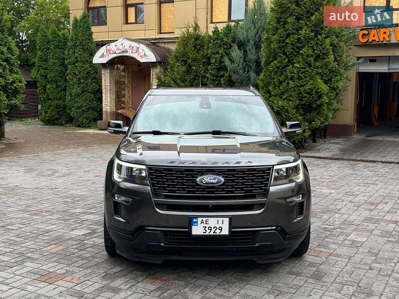 Позашляховик / Кросовер Ford Explorer 2018 в Дніпрі фото Позашляховик / Кросовер Ford Explorer 2018 в Дніпрі