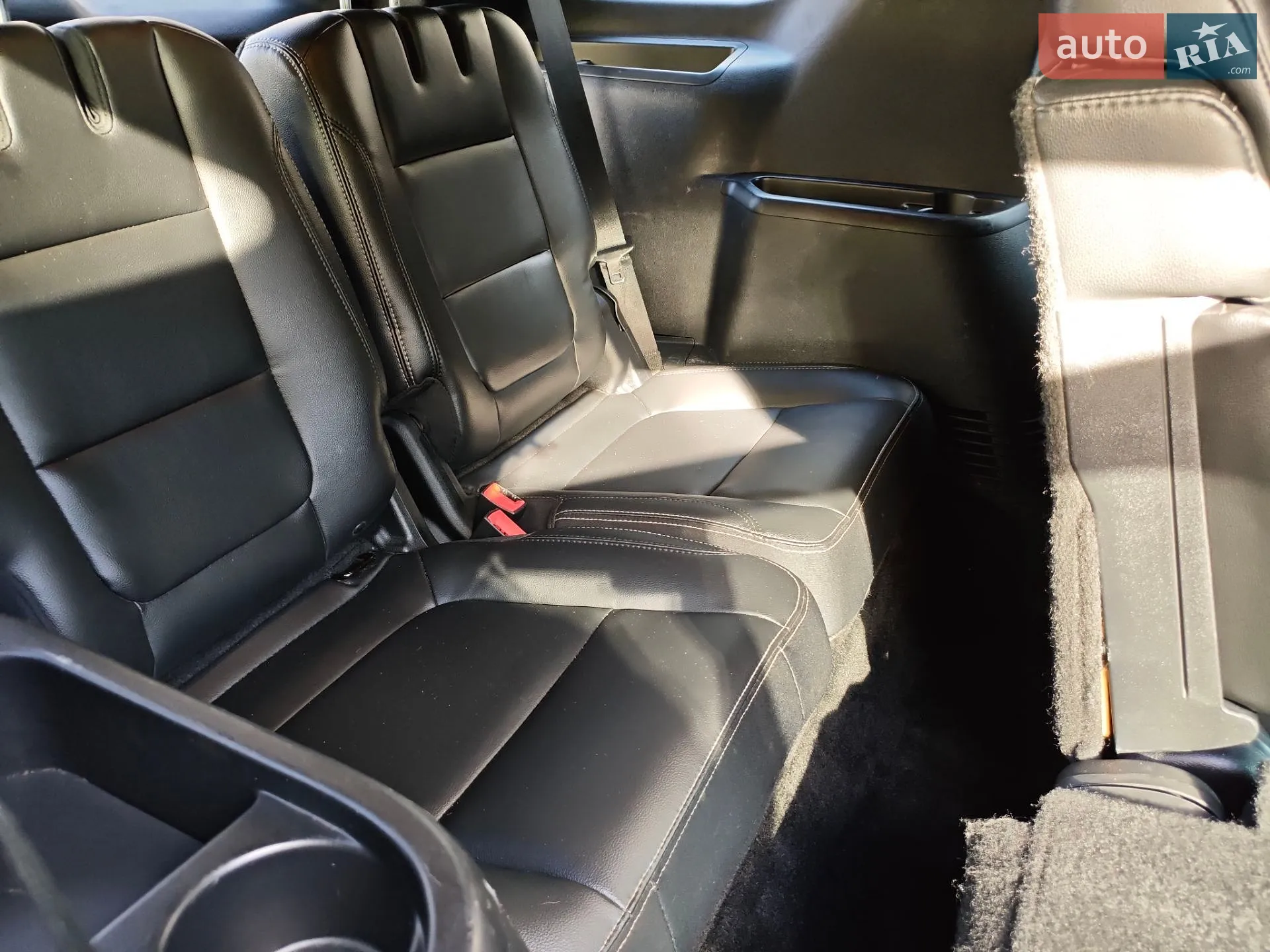 2017 Ford Explorer - мініатюра 16