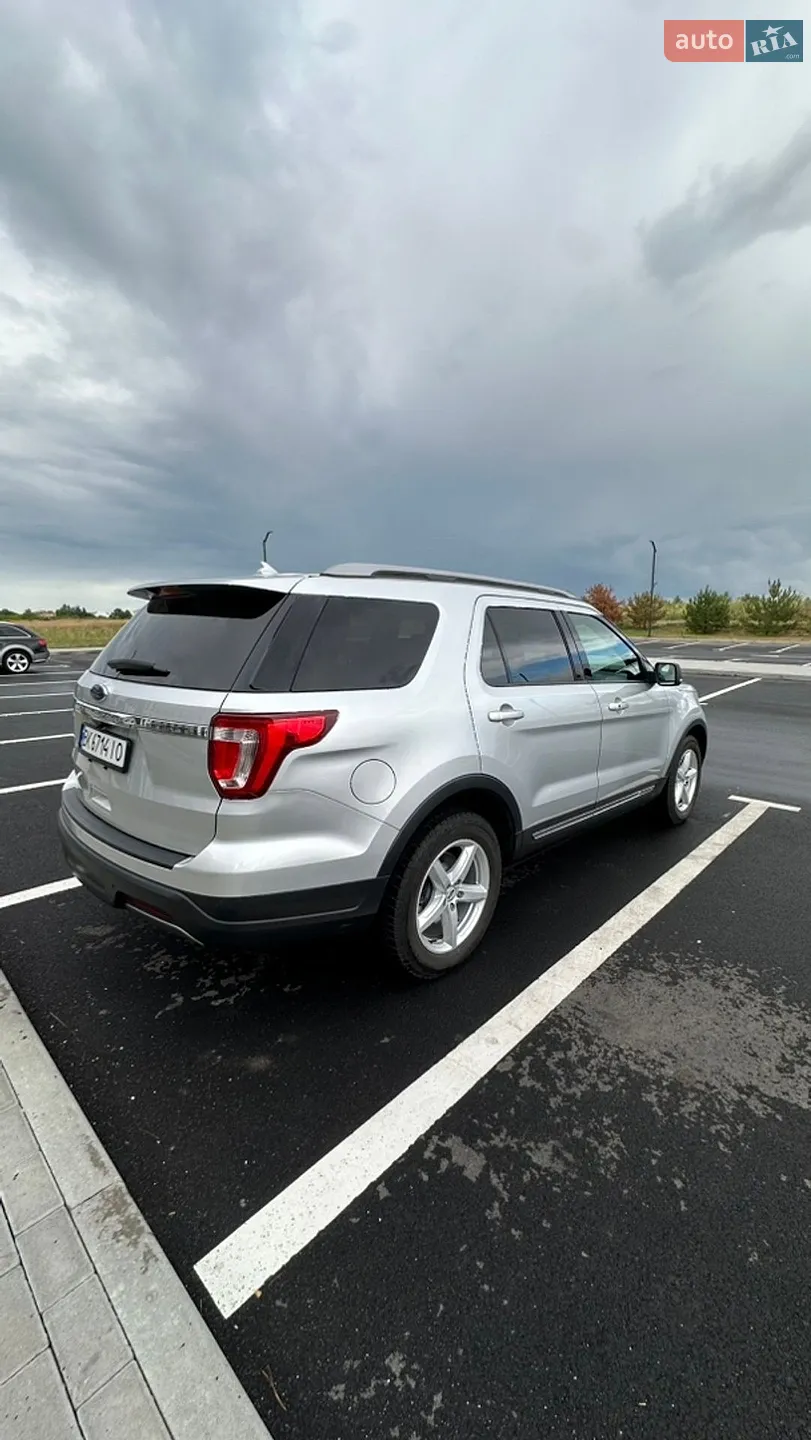 2018 Ford Explorer - мініатюра 5