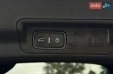 Позашляховик / Кросовер Ford Explorer 2020 в Луцьку