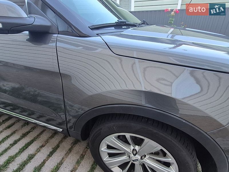 Позашляховик / Кросовер Ford Explorer 2018 в Чечельнику