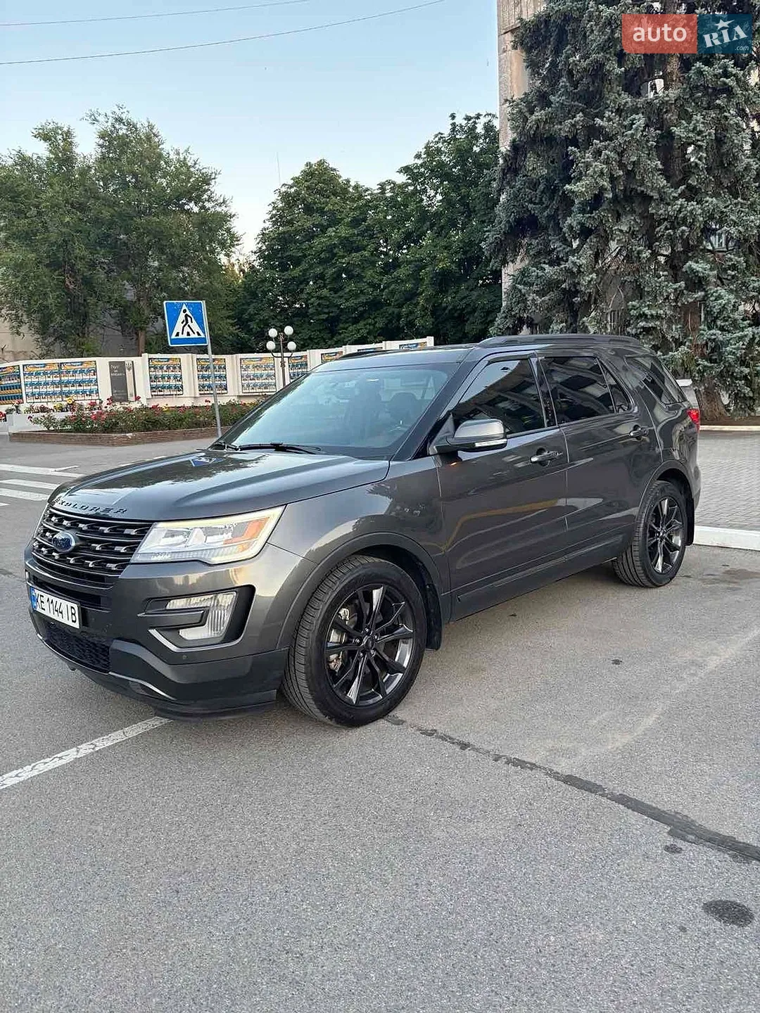 2017 Ford Explorer - мініатюра 2