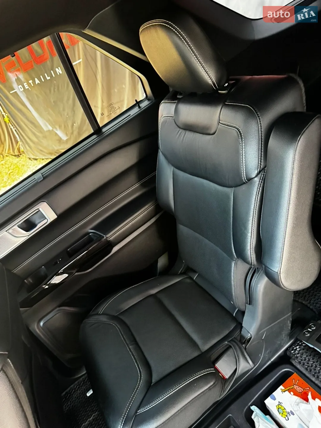 2020 Ford Explorer - мініатюра 13