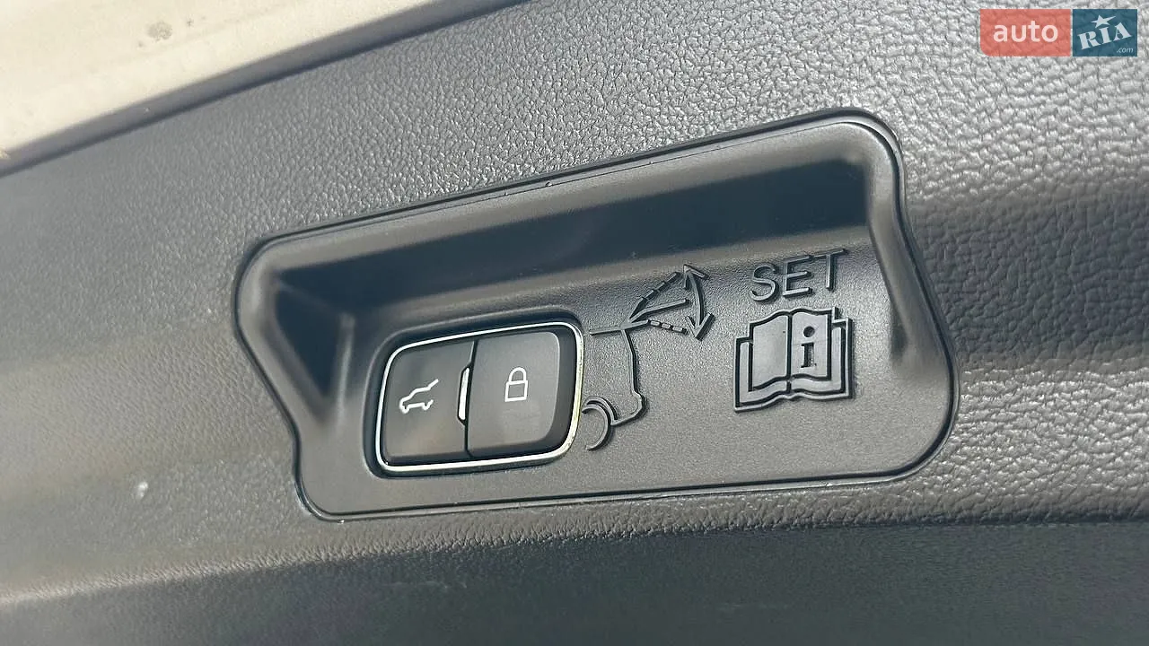 2020 Ford Explorer - мініатюра 11
