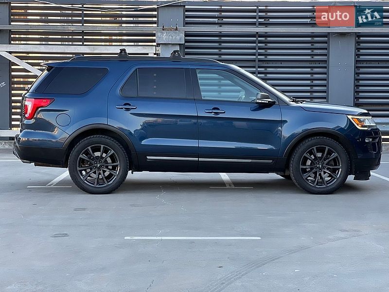 Позашляховик / Кросовер Ford Explorer 2018 в Києві