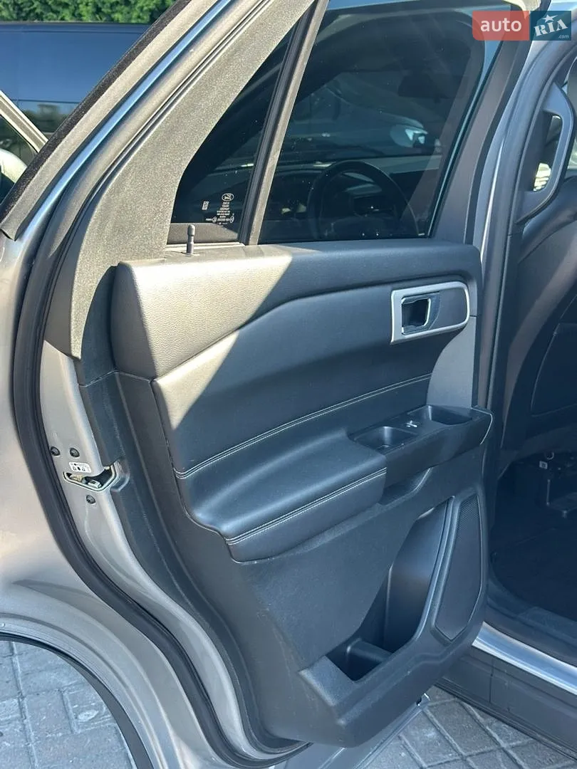 2020 Ford Explorer - мініатюра 16