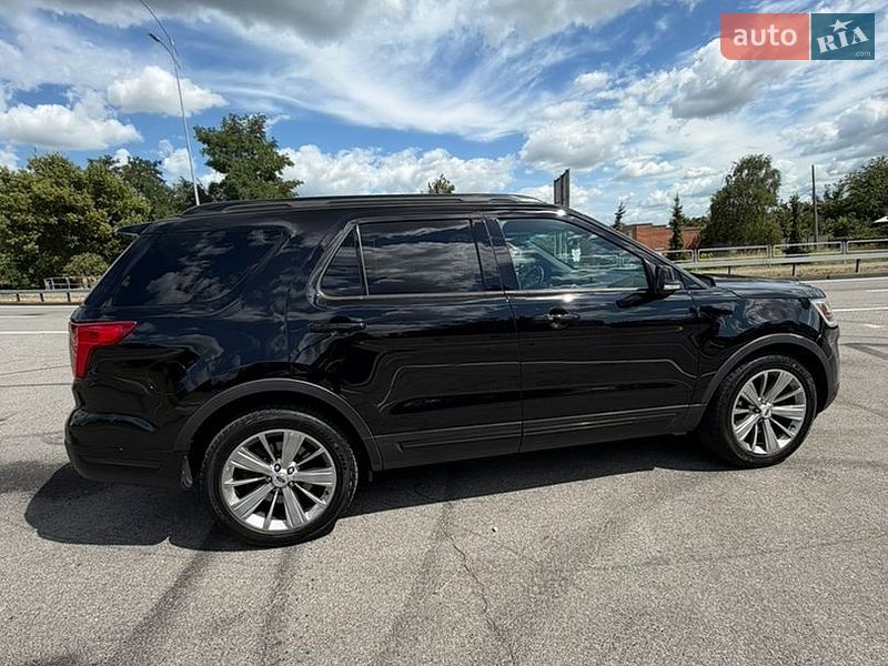 Позашляховик / Кросовер Ford Explorer 2017 в Чернігові