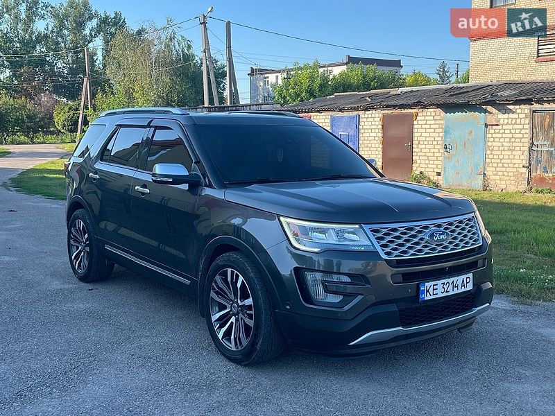 Внедорожник / Кроссовер Ford Explorer 2016 в Обуховке