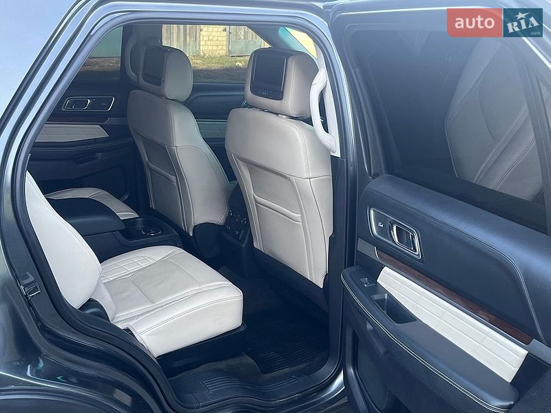 Внедорожник / Кроссовер Ford Explorer 2016 в Обуховке