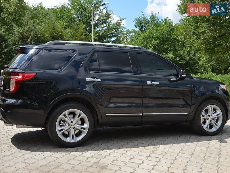 Внедорожник / Кроссовер Ford Explorer 2013 в Павлограде