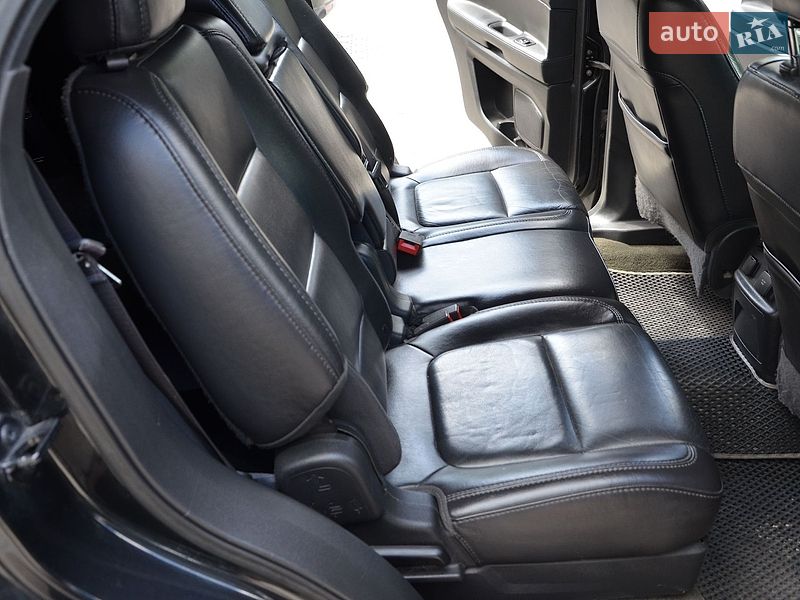 Внедорожник / Кроссовер Ford Explorer 2013 в Павлограде