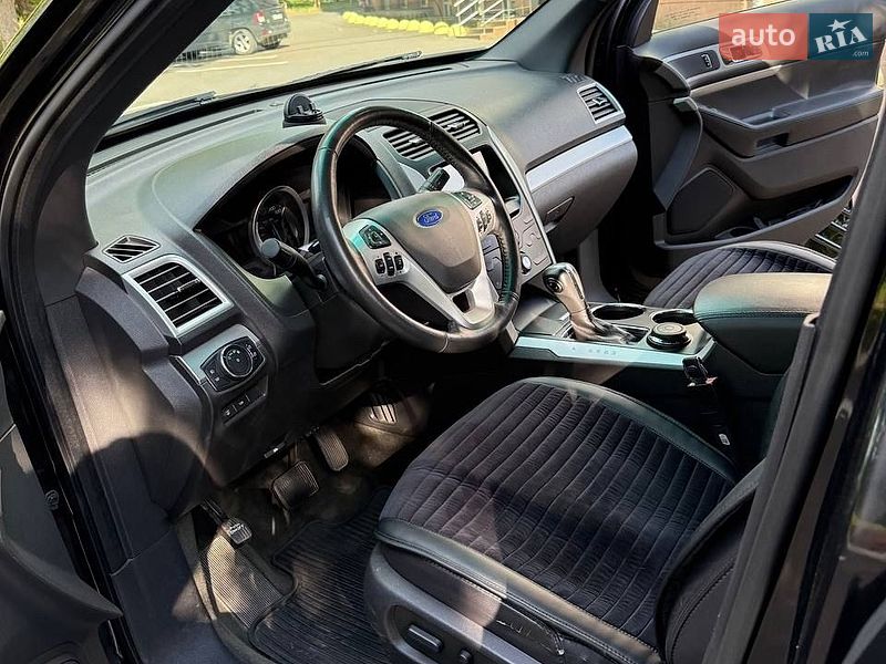 Позашляховик / Кросовер Ford Explorer 2013 в Чорноморську
