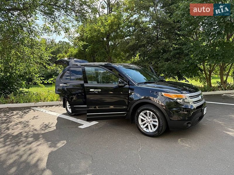 Позашляховик / Кросовер Ford Explorer 2013 в Чорноморську