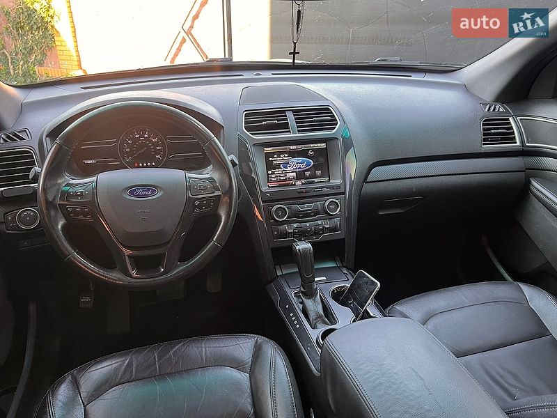 Позашляховик / Кросовер Ford Explorer 2016 в Броварах фото 15 Позашляховик / Кросовер Ford Explorer 2016 в Броварах