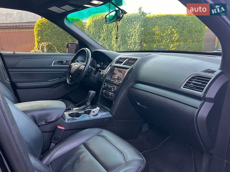 Позашляховик / Кросовер Ford Explorer 2016 в Броварах фото 17 Позашляховик / Кросовер Ford Explorer 2016 в Броварах