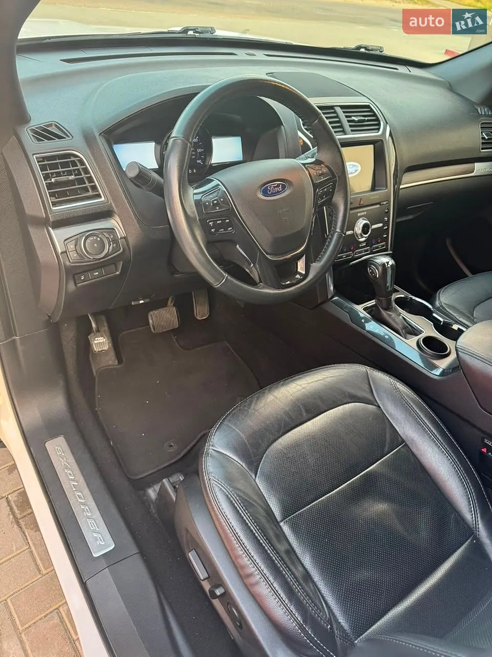 2019 Ford Explorer - фото 1