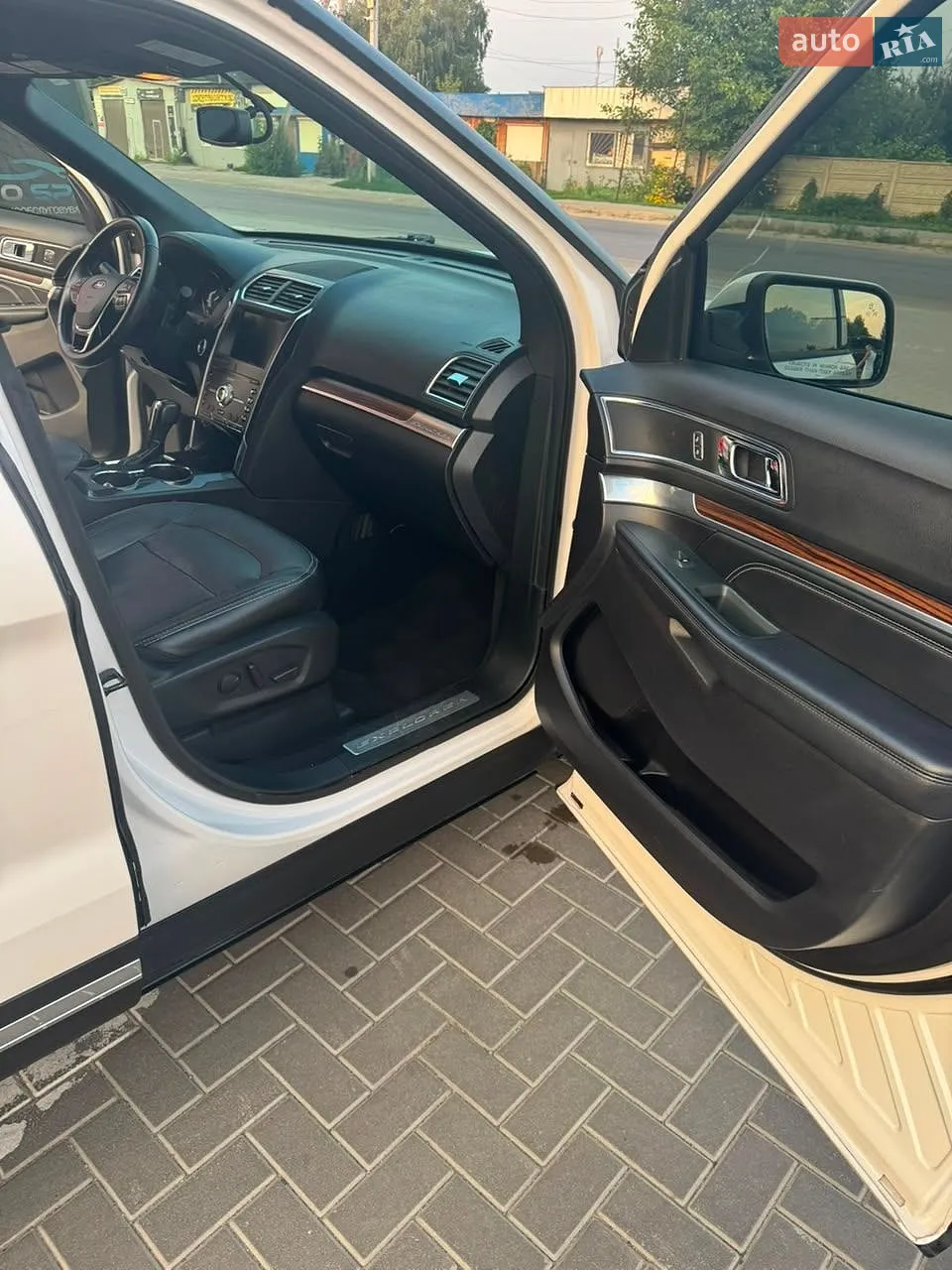 2019 Ford Explorer - мініатюра 4