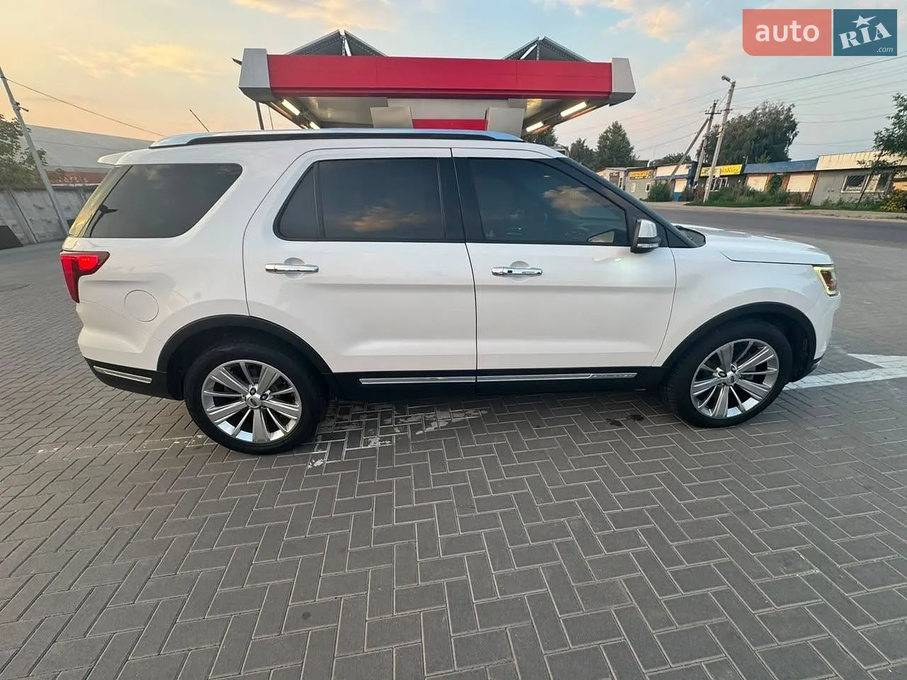 2019 Ford Explorer - мініатюра 13