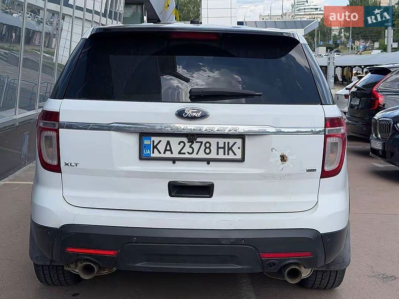 Позашляховик / Кросовер Ford Explorer 2015 в Києві